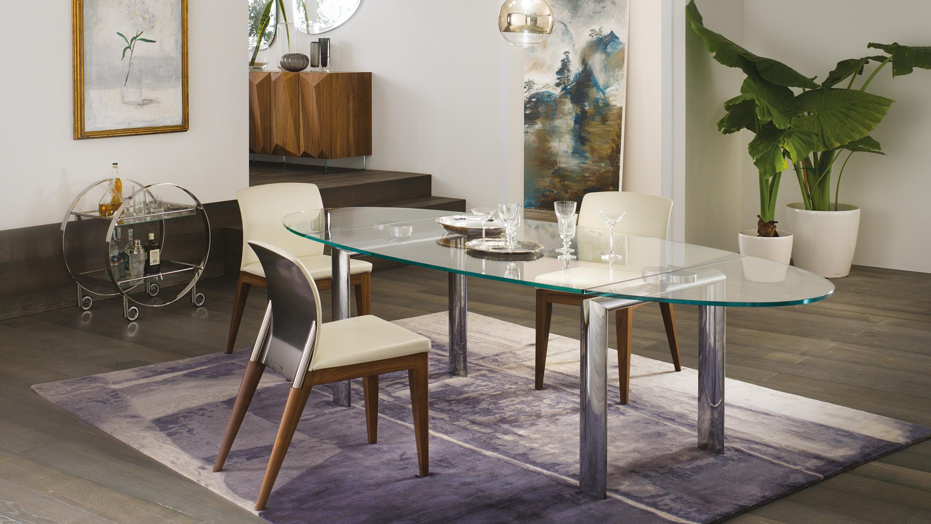 Oval glass dining table | Policleto by Reflex
