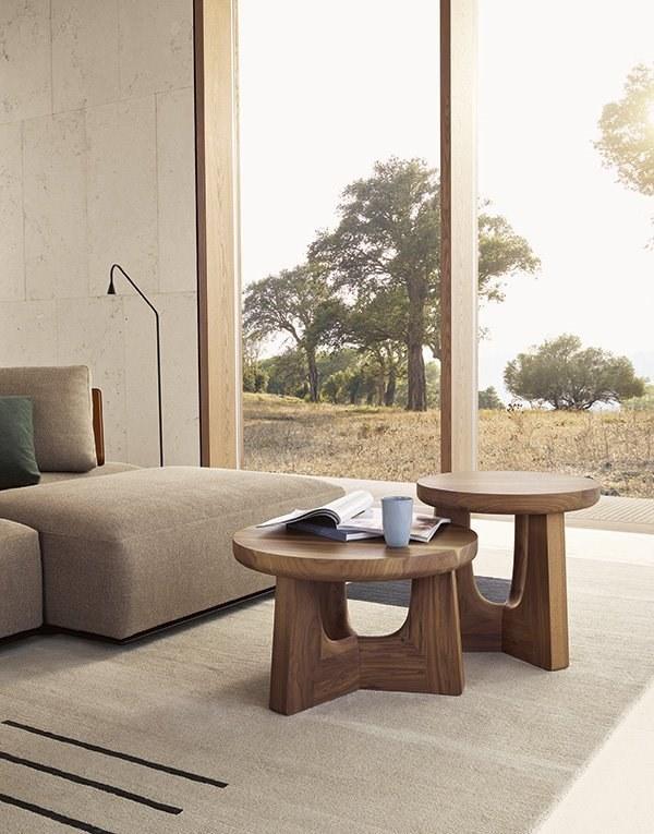 Round wooden coffee table | Nara by Poliform