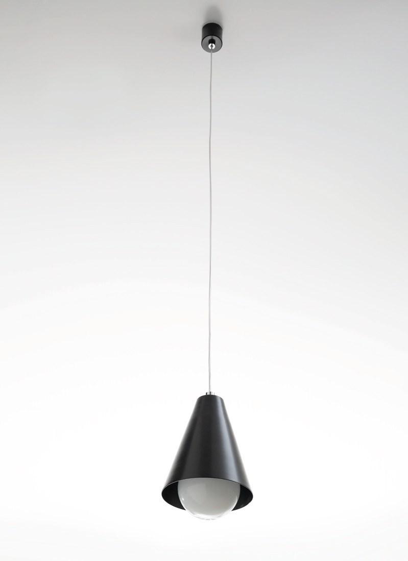 Direct light iron pendant lamp | Cono 1 by Zava