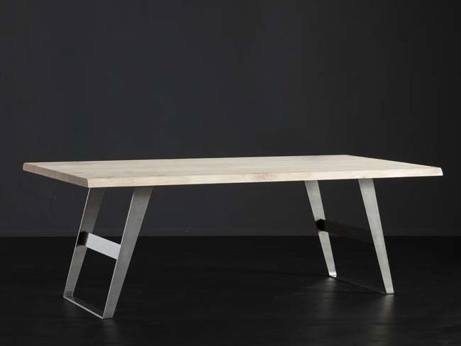 Rectangular oak dining table | Toronto + Iron by Altacorte