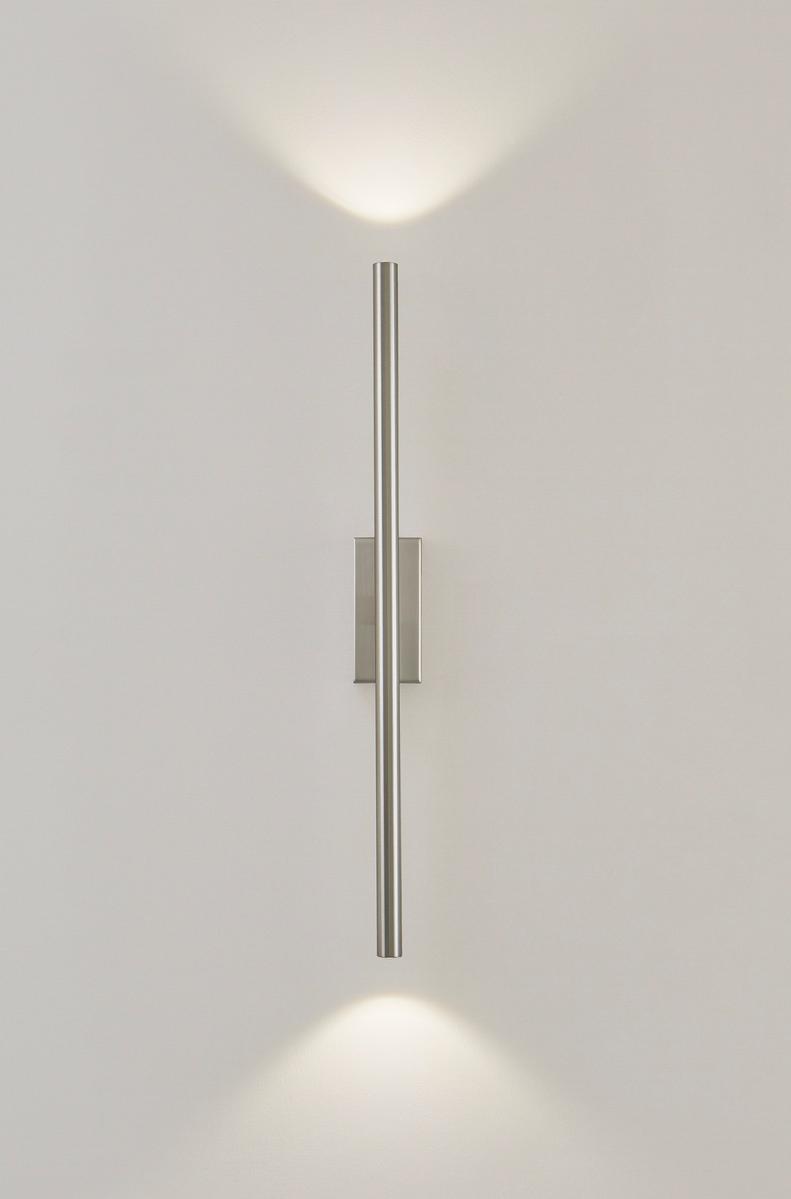 LED direct-indirect light metal wall lamp | Glow W2 Xl by Ilfari
