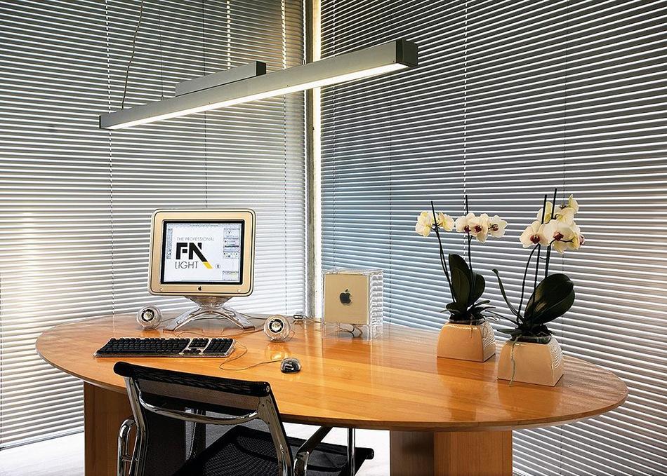 Metal pendant lamp in a contemporary style | Q-Line by SLV