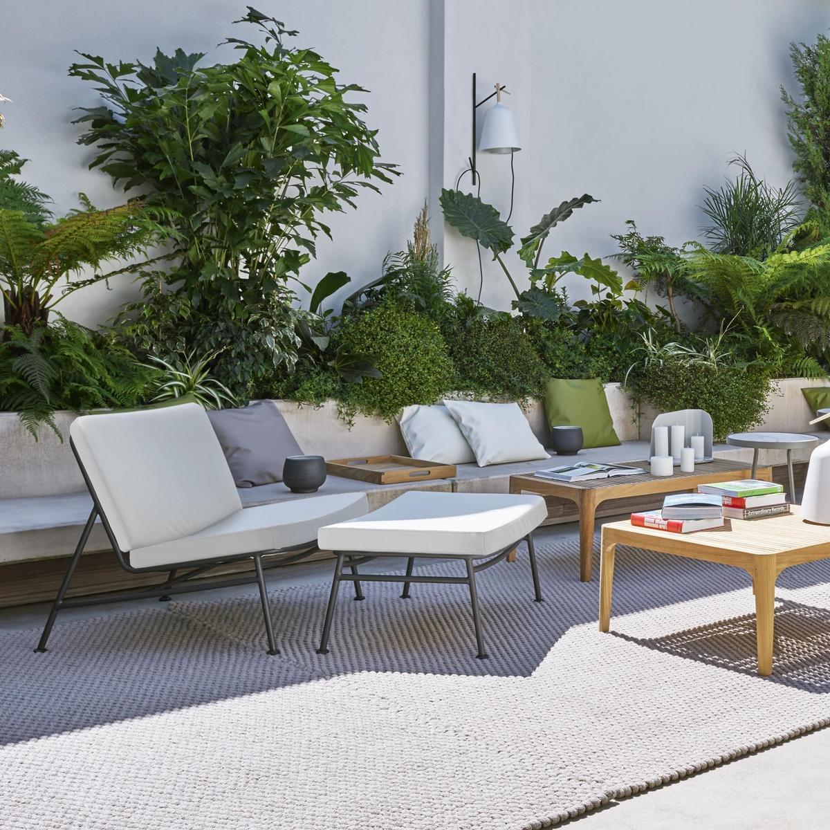 Garden fabric easy chair | Backpack 2 by Ligne Roset