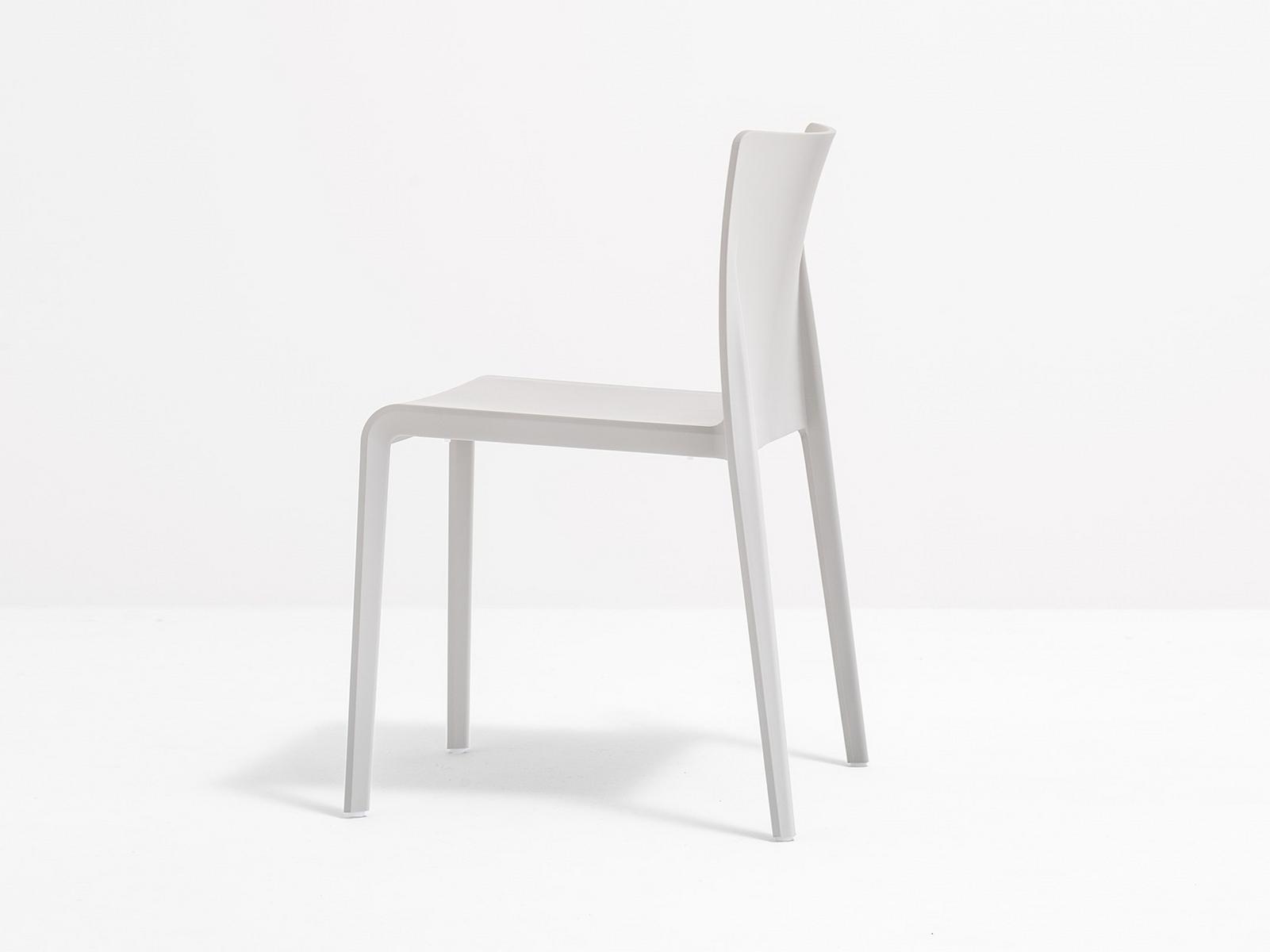 Polypropylene chair | Volt 670 by Pedrali