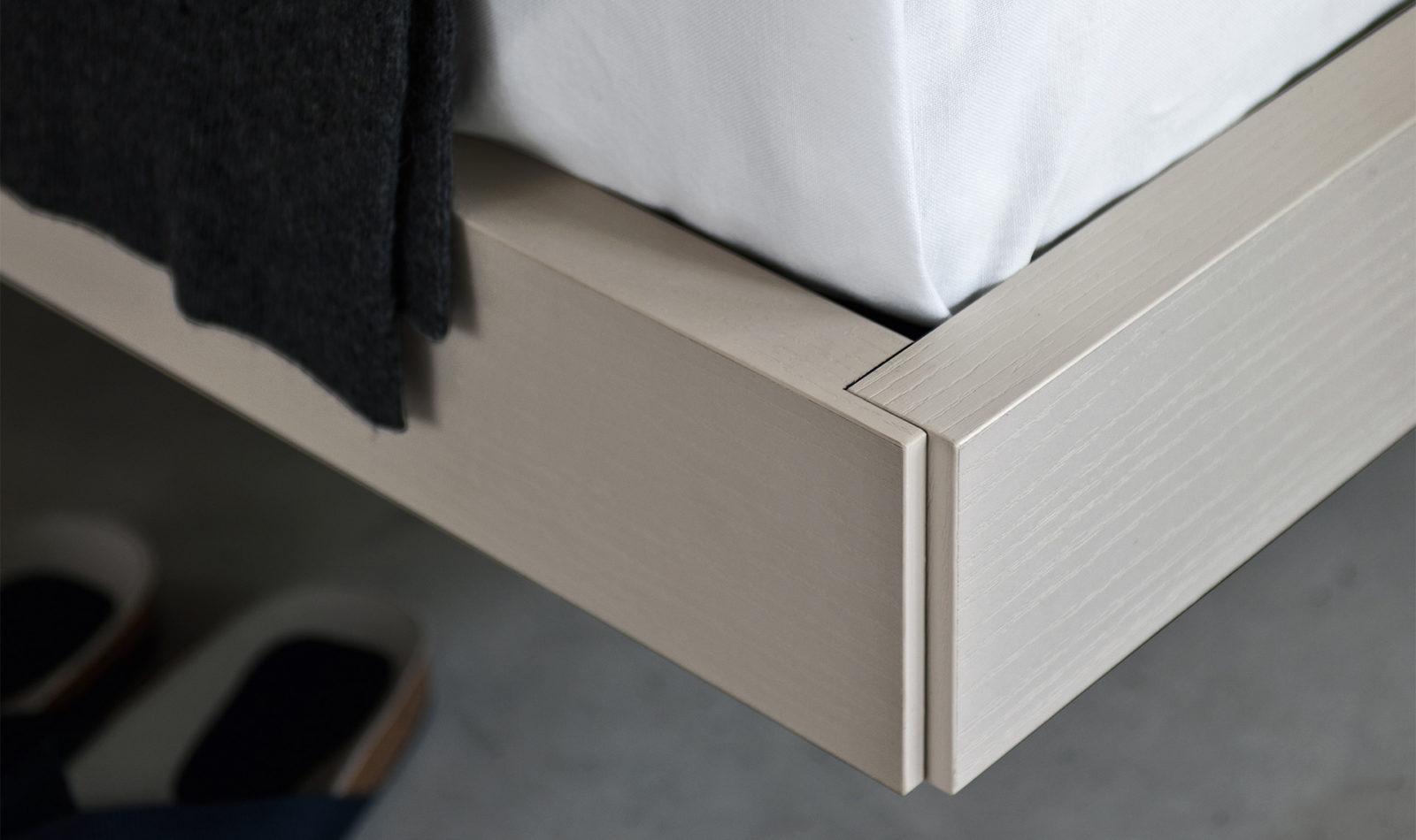 Wood bed with upholstered headboard | Teo by ALF Dafre