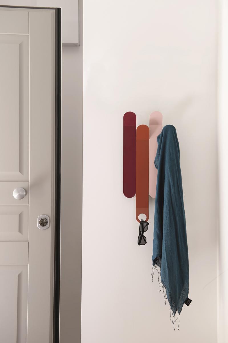 Wall-mounted plate coat rack | Skyline by Calligaris