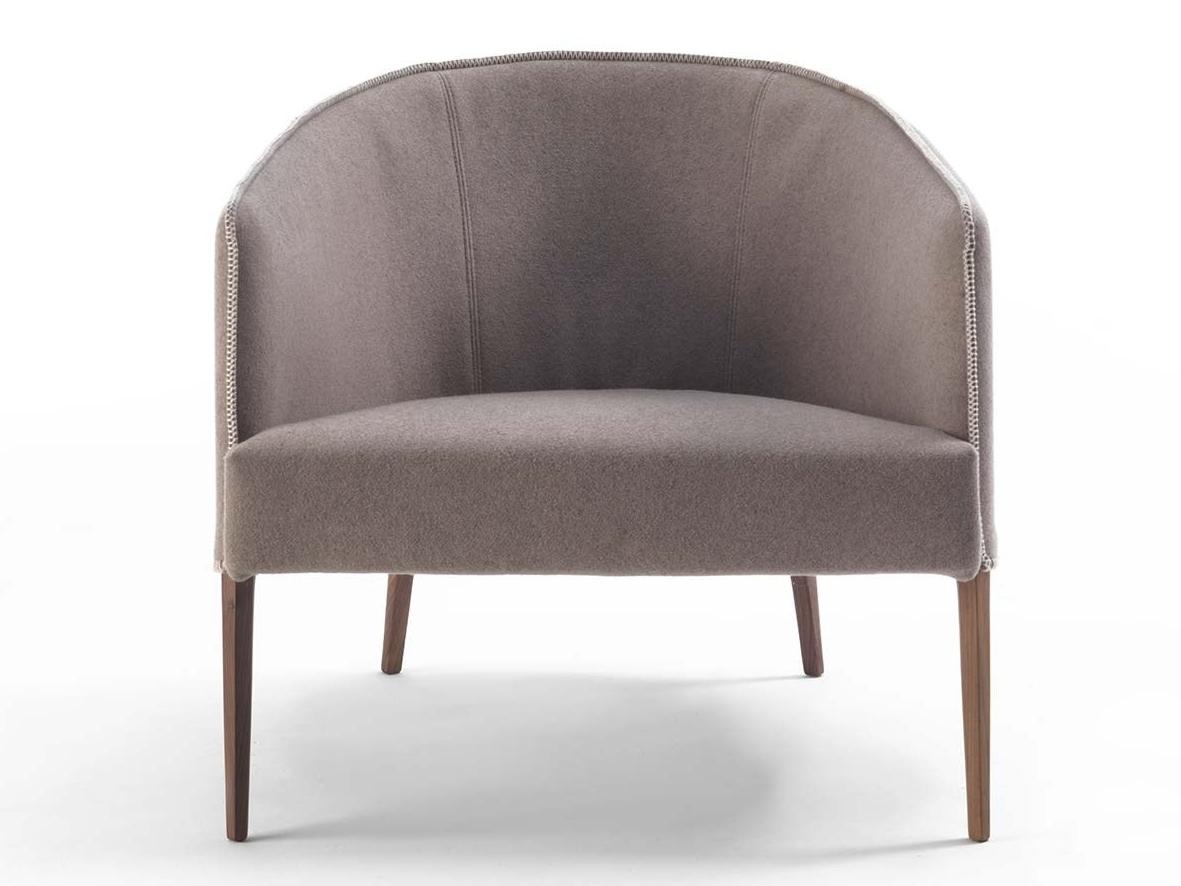Upholstered fabric armchair with armrests | Jackie by Frigerio