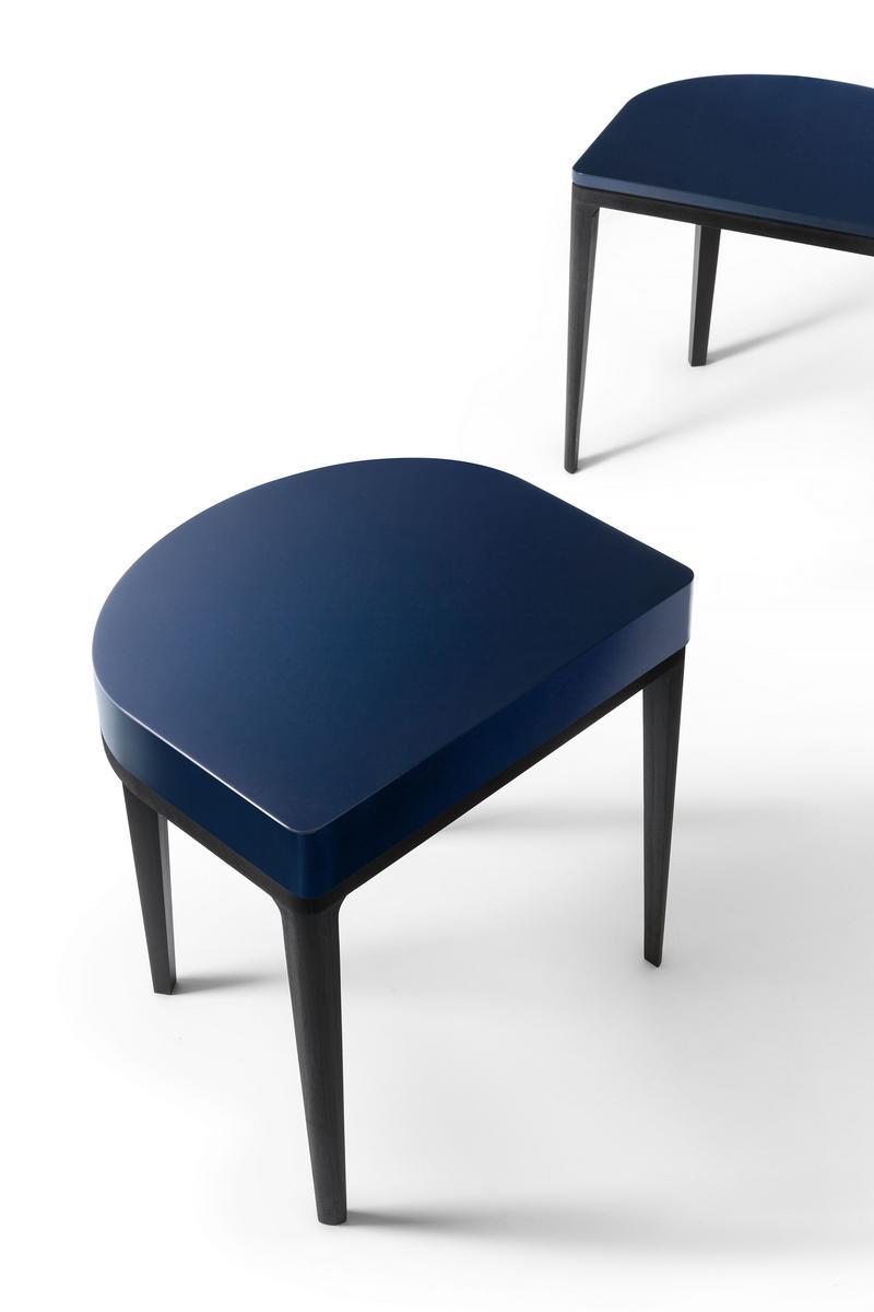 Solid wood bedside table | Vic by Lema