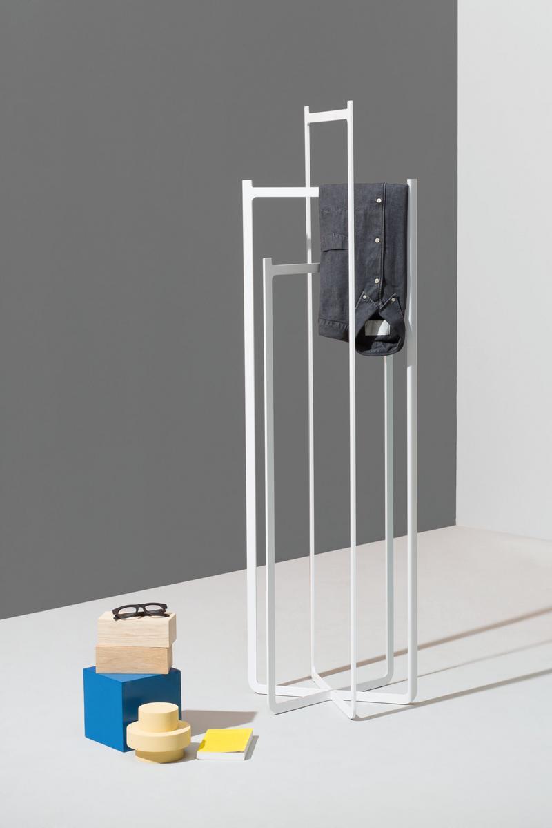Plate coat stand | Clip by Sovet