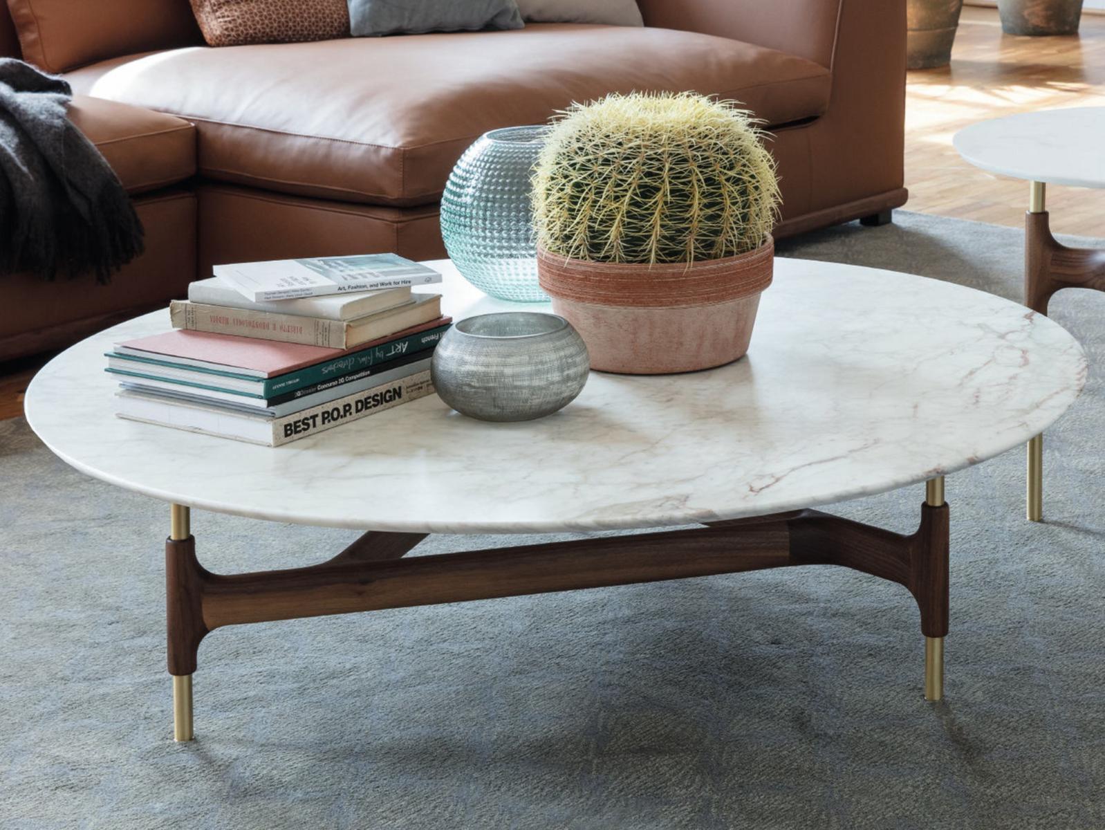 Round marble coffee table for living room | Joint by Porada