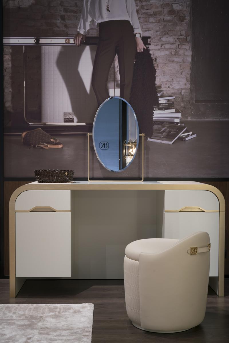 Round leather pouf | Kimberly by Bruno Zampa