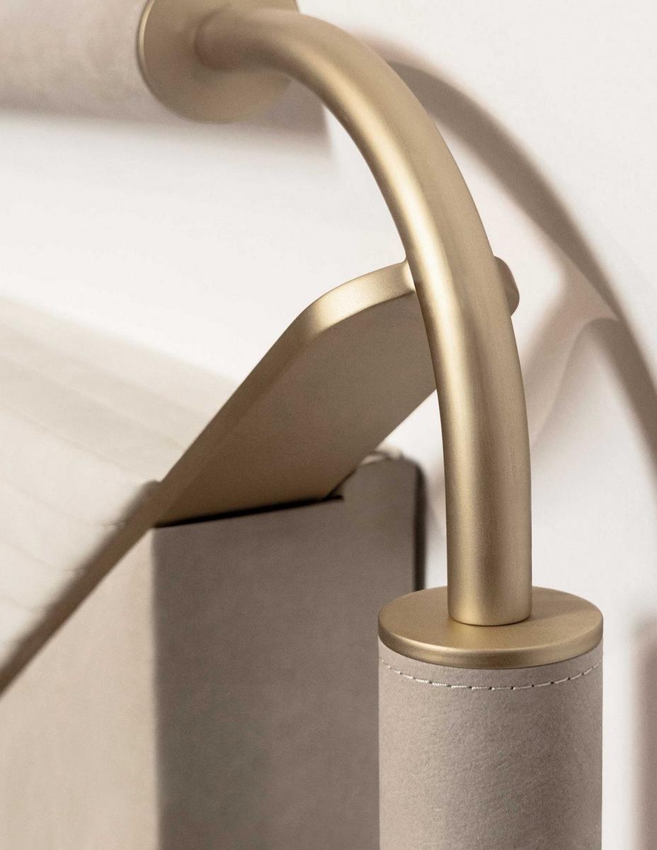 Fabric bed with high headboard | Morfeo by Capital Collection