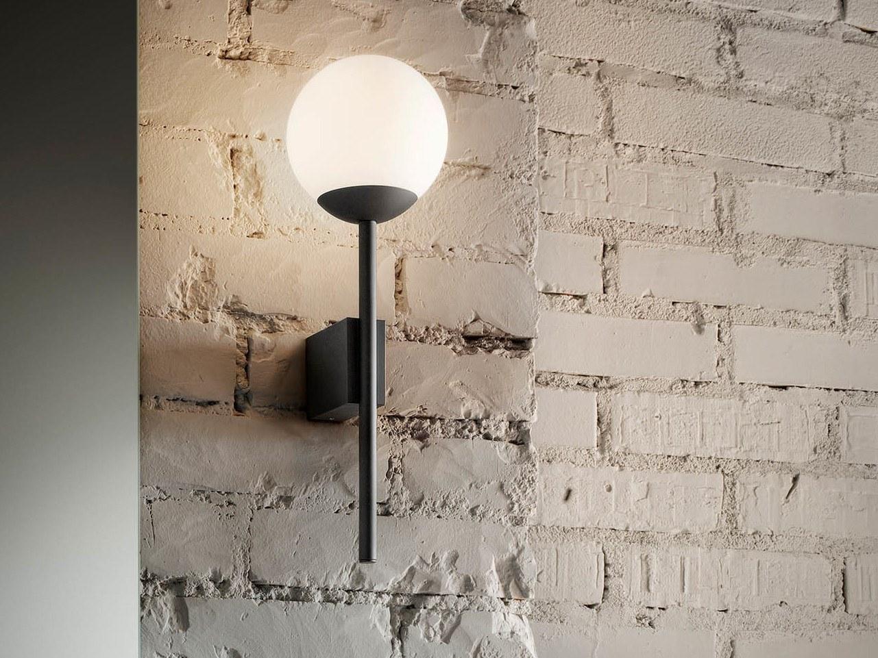 LED metal wall lamp | La Pallina Ap by Olev