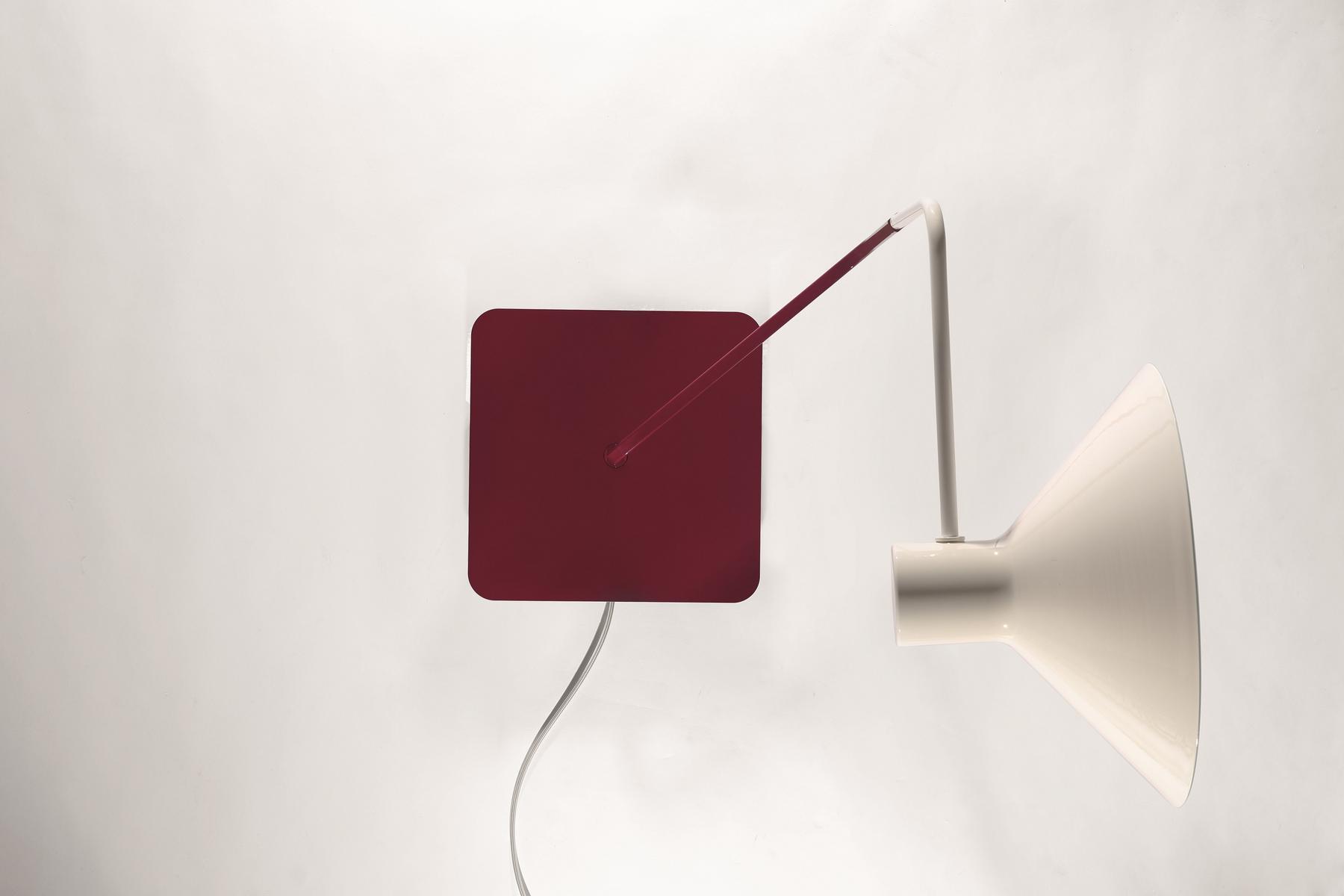 LED direct light iron wall lamp | Sister by Zava