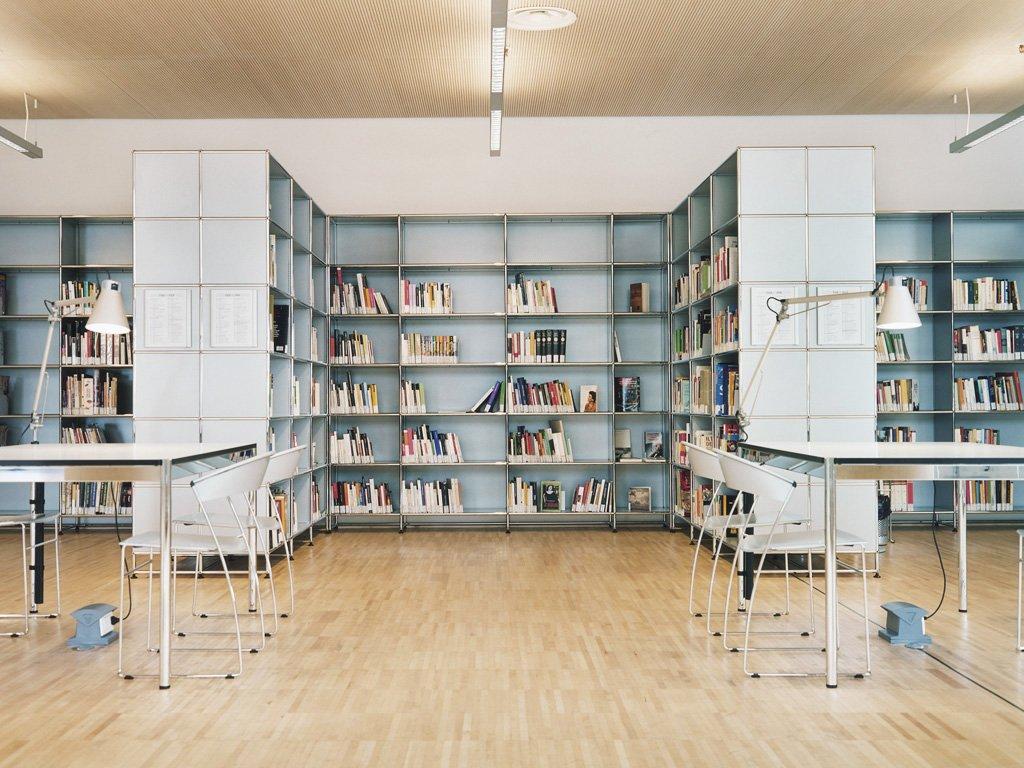 Rectangular laminate workstation desk | Haller Table For Shared Workstations by USM