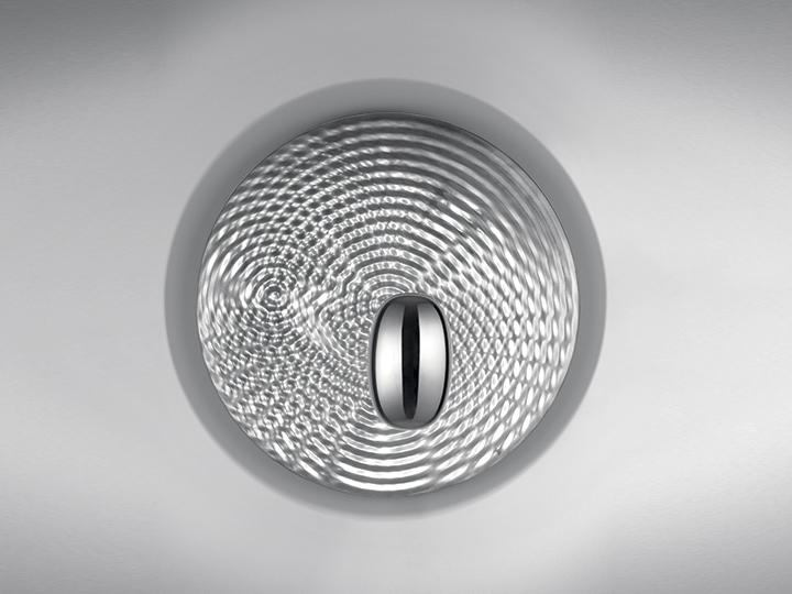 Indirect light die cast aluminium wall light | Droplet Mini by Artemide