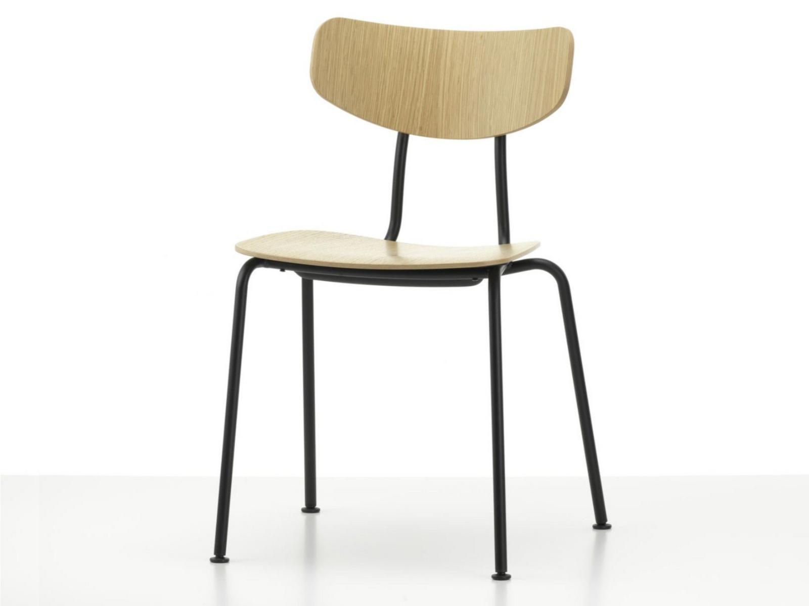 Stackable open back oak chair | Moca by Vitra