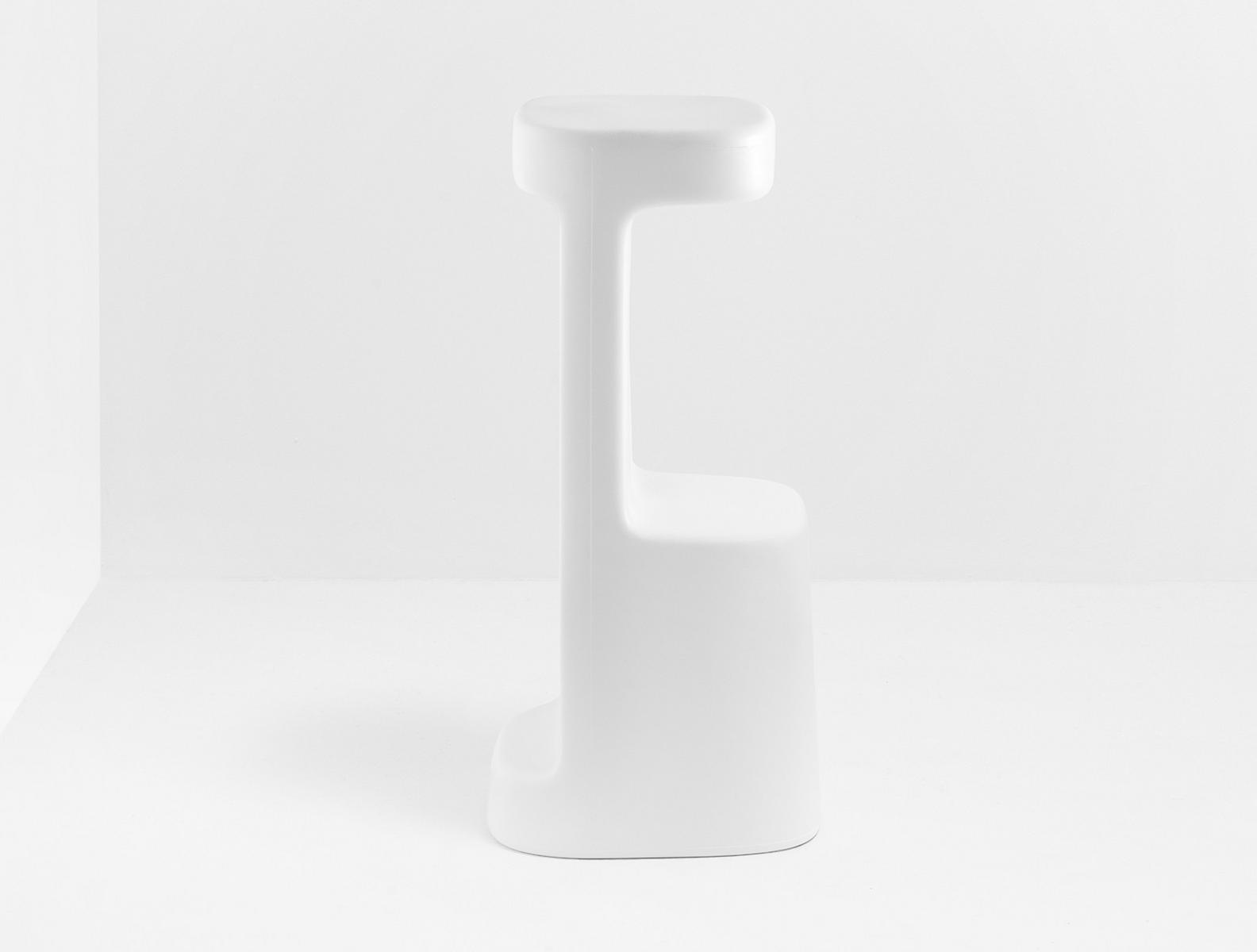 Polyethylene stool | Serif by Pedrali