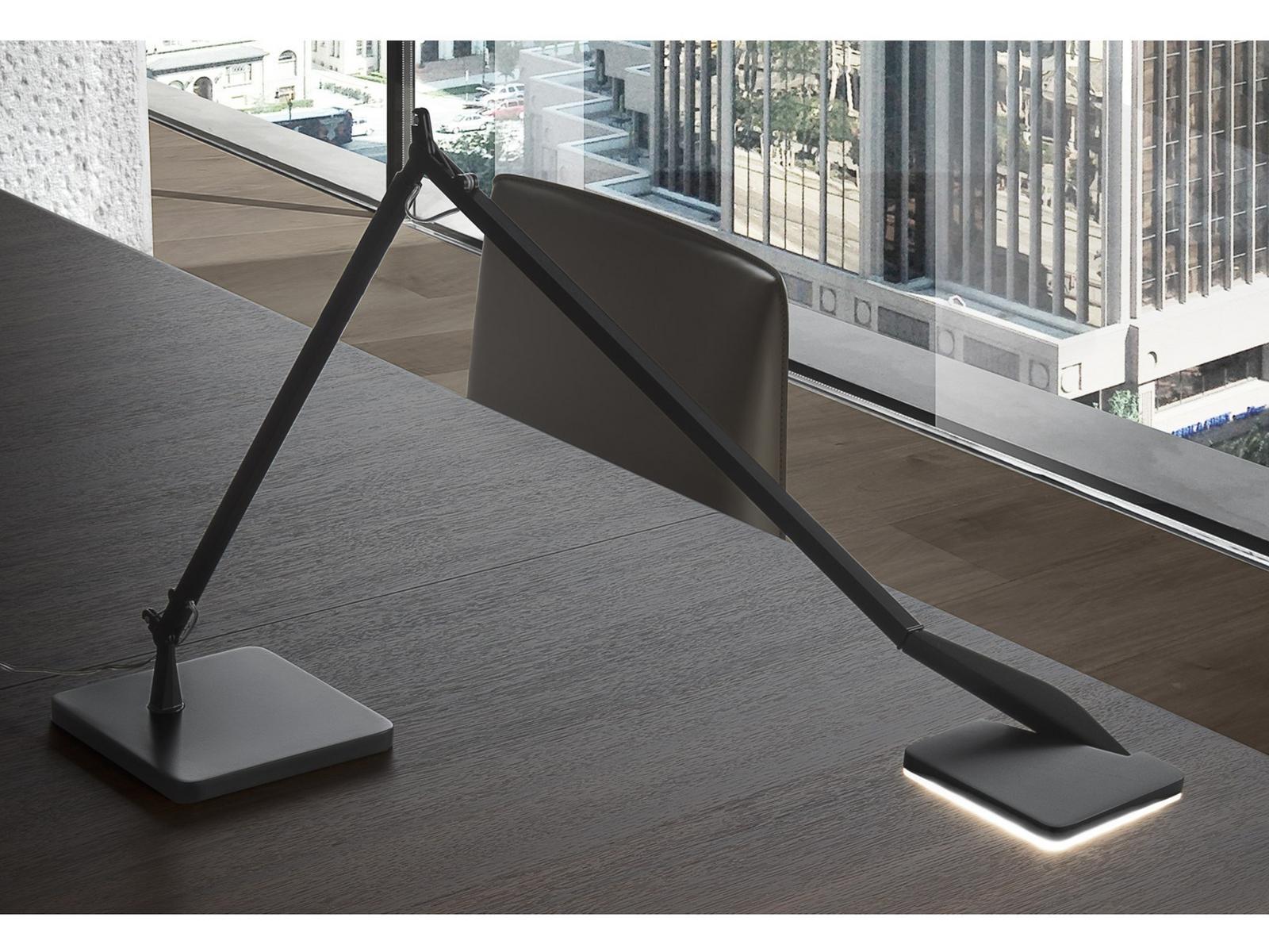 LED die cast aluminium table lamp | Jackie Iot by Panzeri