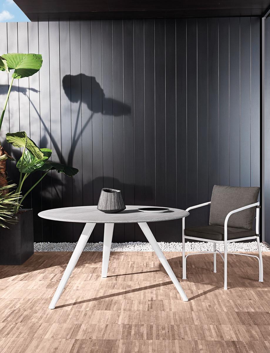 Outdoor table | Evans Outdoor by Minotti