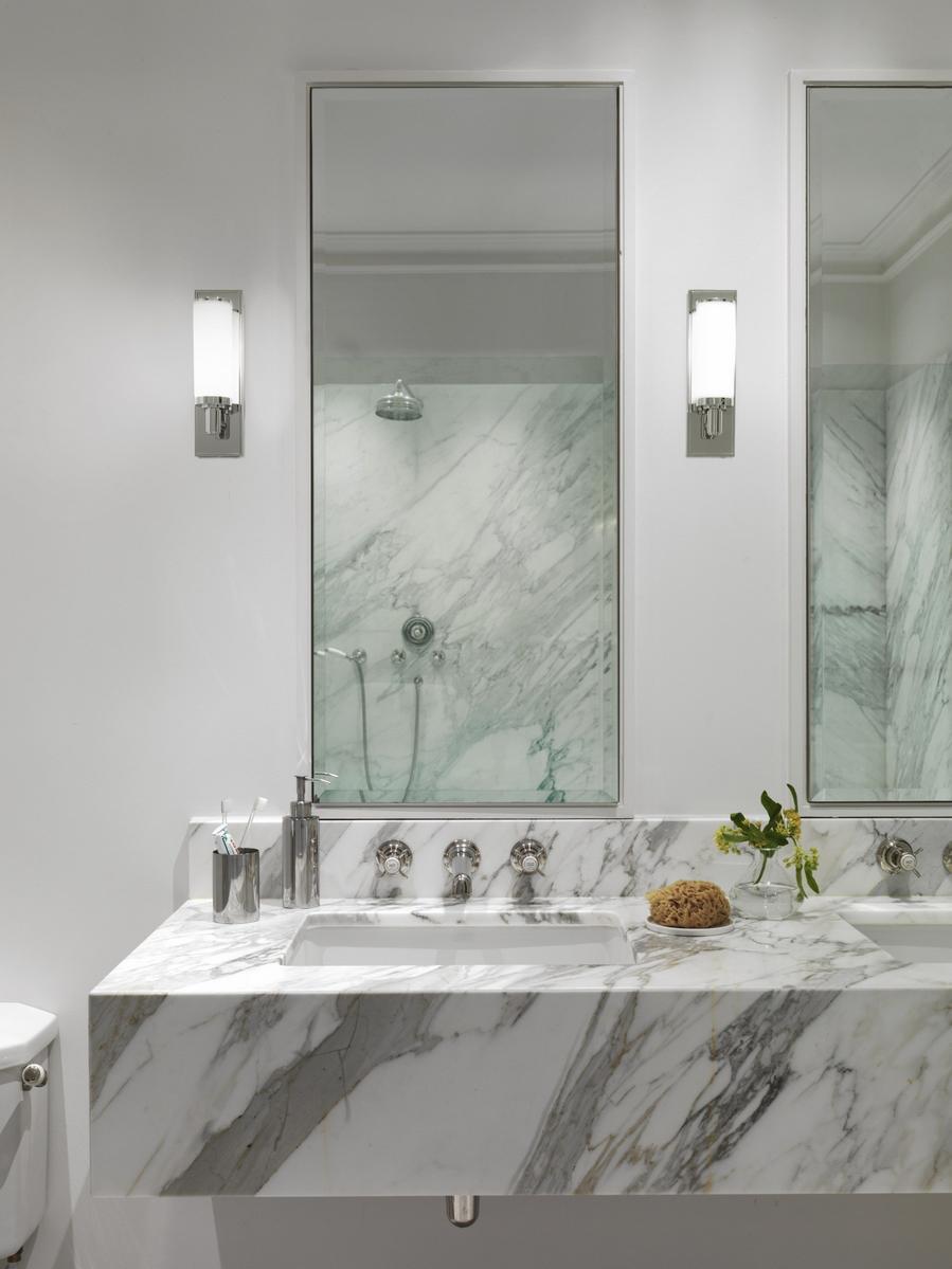 Zinc wall lamp for bathroom | Verona by Astro lighting