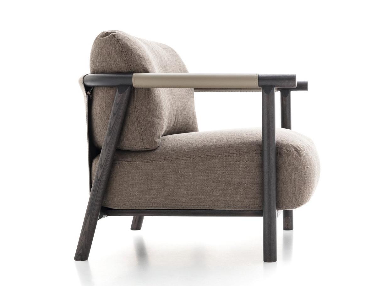 Upholstered fabric easy chair with armrests | Nathy by Ditre Italia