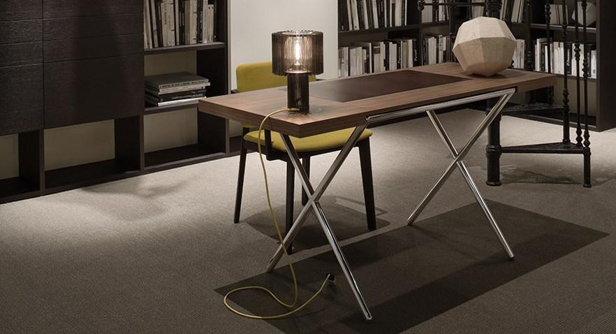 Walnut writing desk with drawers | Novelist by Lema