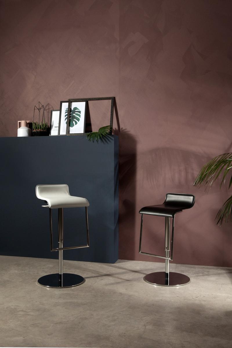 Upholstered leather stool with footrest | Milano by Tonin Casa