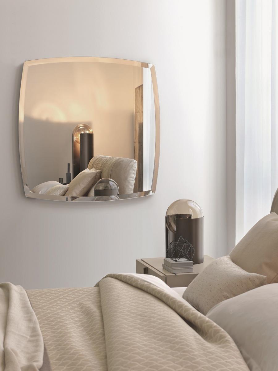 Wall-mounted mirror | Olivier by Flou