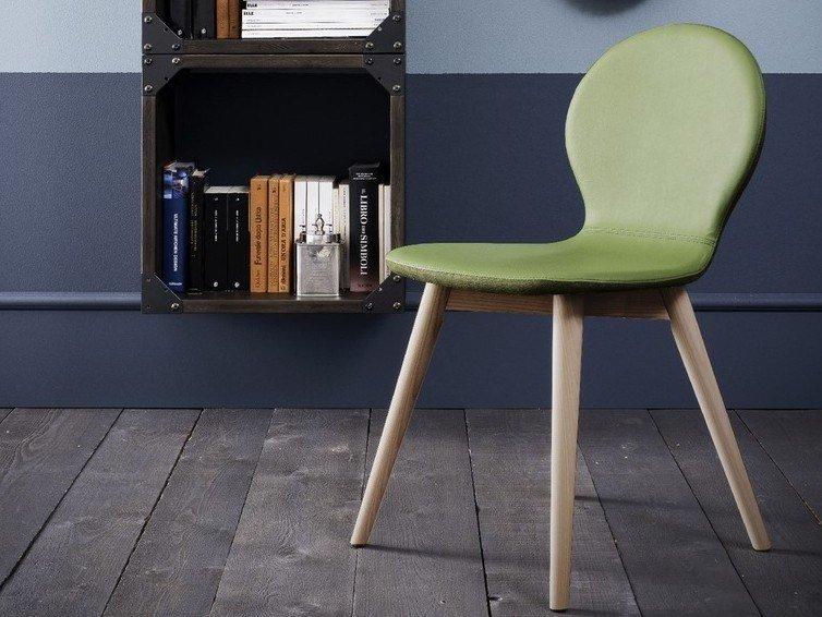 Upholstered Eco-leather chair | Nina by Altacorte