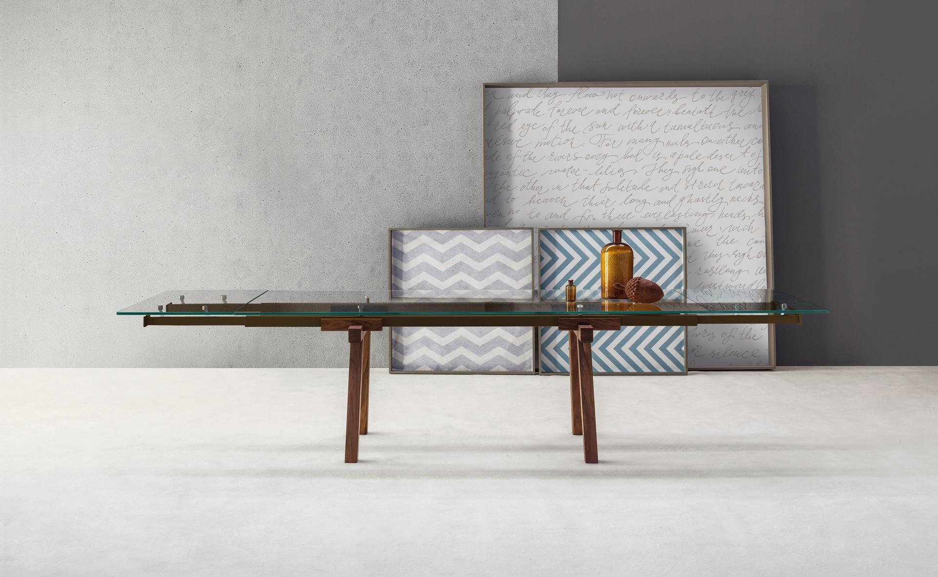 Extending crystal table | Tracks by Bonaldo