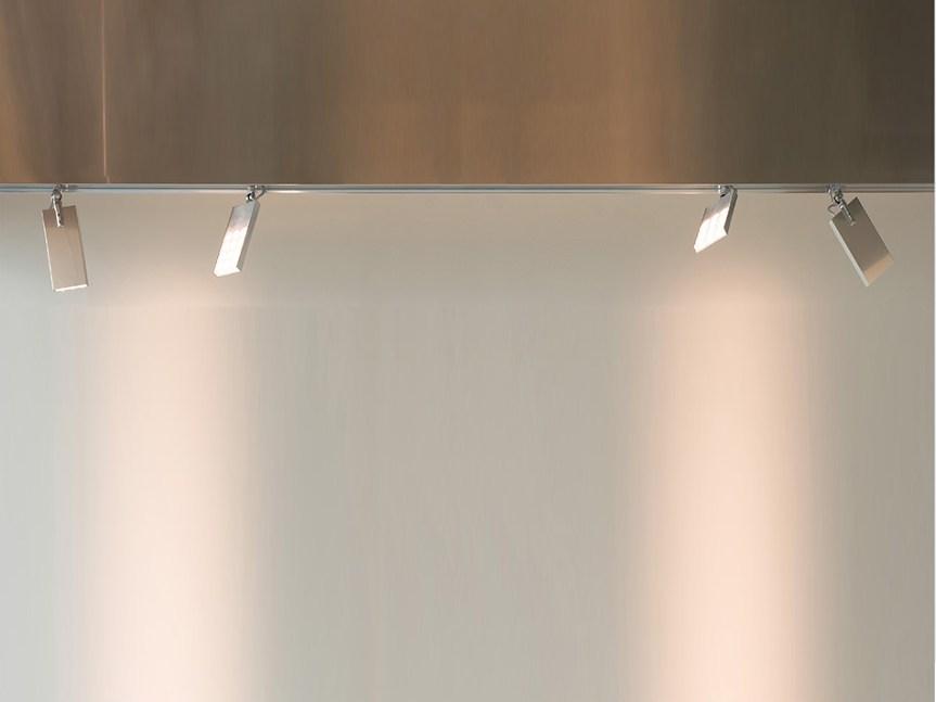 LED extruded aluminium track-Light | Pad Square by Artemide