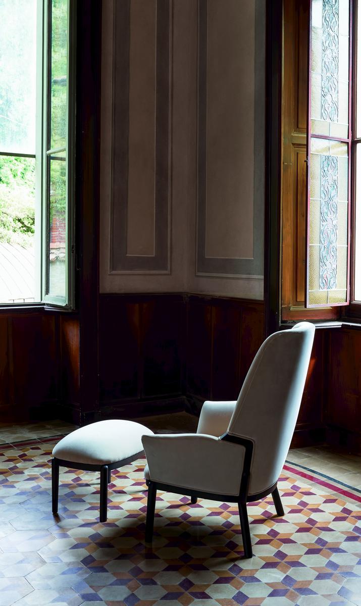 Upholstered pouf | Doge by Arflex