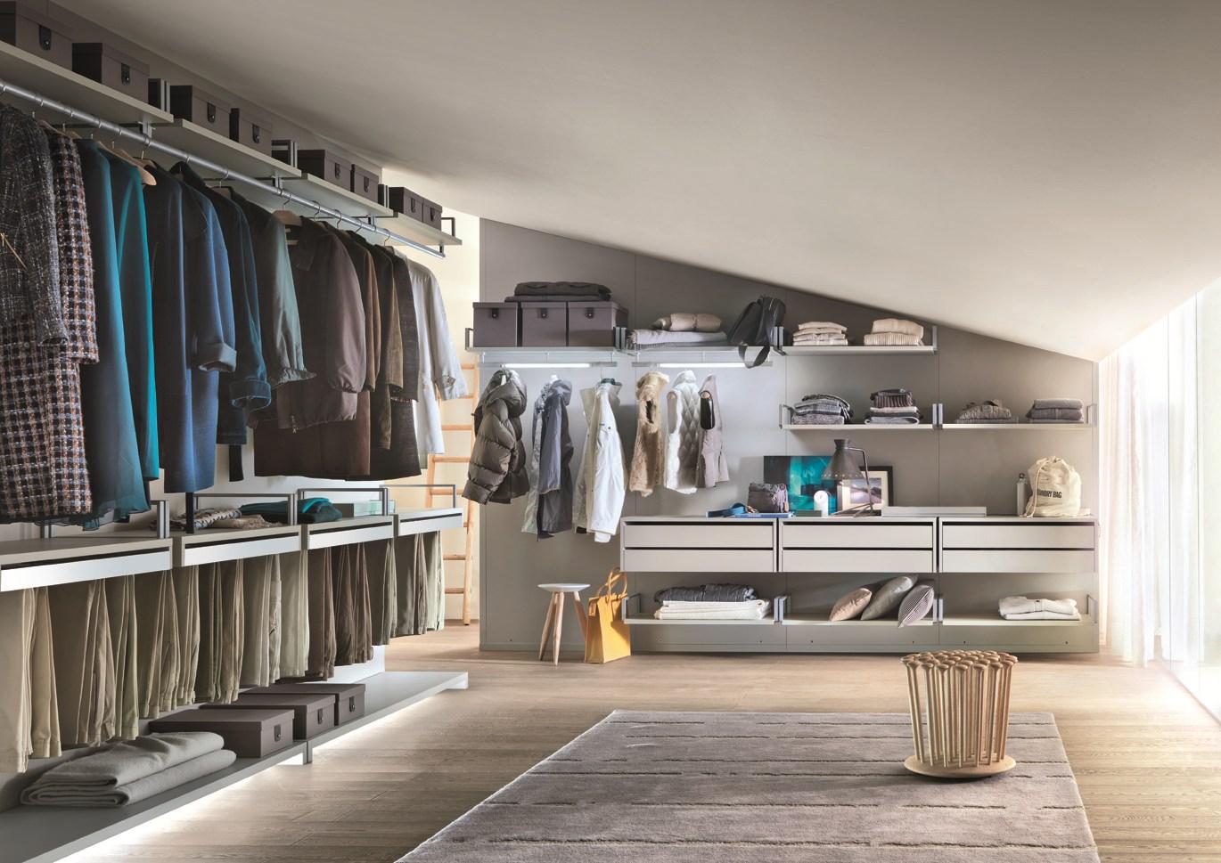 Sectional custom walk-in wardrobe | Novenove by Lema